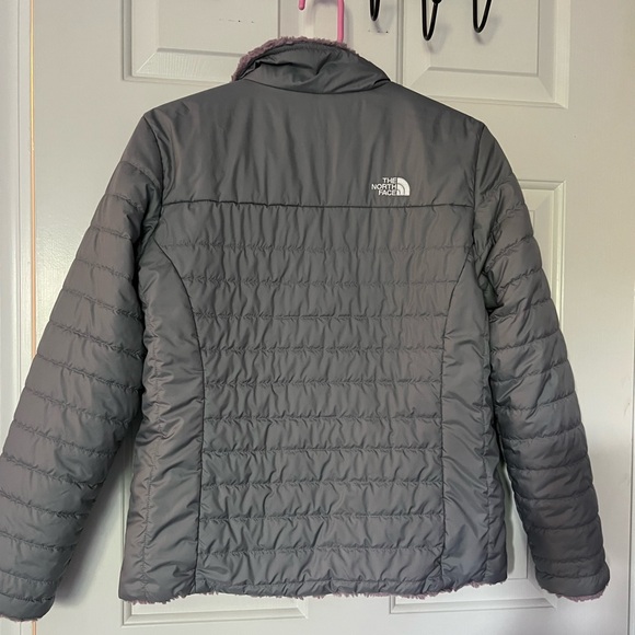 The Northface Mossbud Reversible Jacket - Picture 6 of 12